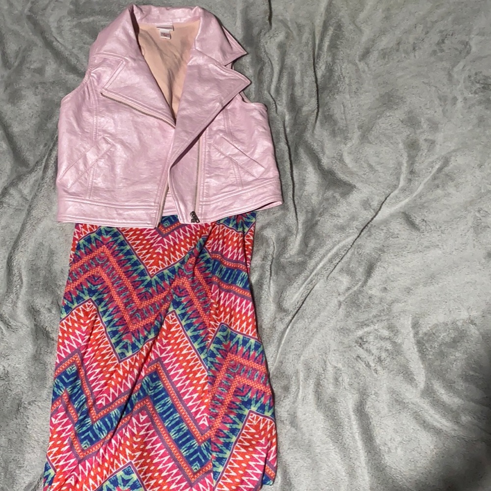 Lavender vest w/ pattern skirt